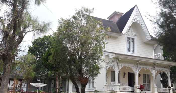 Exterior Zevannya Villa Queen Victorian Kota Bunga