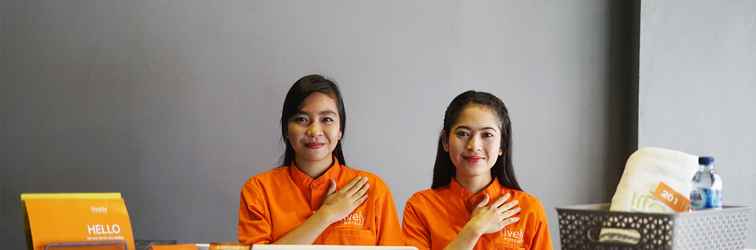 Lobi Lively Hotel Kualanamu Airport Medan