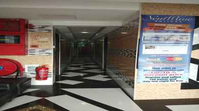 Lobi 4 ARK Subang Airport Hotel