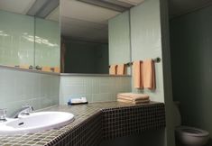 Bilik Mandi dalam Bilik 4 Perkasa Hotel Tenom