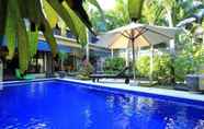 Swimming Pool 3 Tunjung Villa