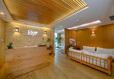 로비 7 New Orient Hotel Danang