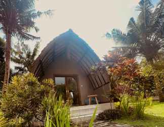 Luar Bangunan 2 Apit Lawang Villas & Resto Nusa Penida