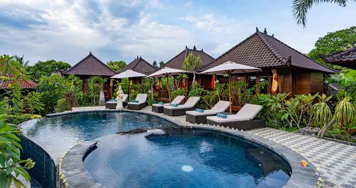 Swimming Pool Karang Mas Villa Lembongan