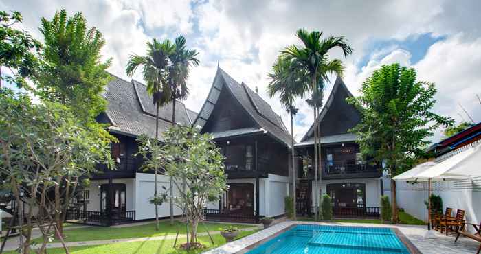 Swimming Pool Wiang Dhara Villa