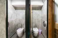 In-room Bathroom Zleepmotion Bangkok Sukhumvit