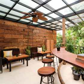 Bar, Cafe and Lounge 1 Treehouse Suites at Kuningan - Boutique Serviced Apartment , Hotel Jakarta Selatan