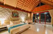 Bedroom 2 Casa Marina Resort