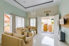 로비 House of Chandra 5 I Homestay Free Breakfast