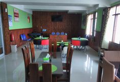 Restaurant 4 RedDoorz near Bandara Adi Soemarmo Solo