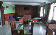 Restoran 4 RedDoorz near Bandara Adi Soemarmo Solo