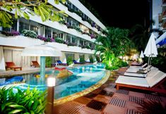 สระว่ายน้ำ 2 Methavalai Hotel