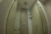 In-room Bathroom Ain Studio Apartment