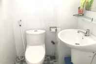 Toilet Kamar Thuy Thanh Hotel Con Dao