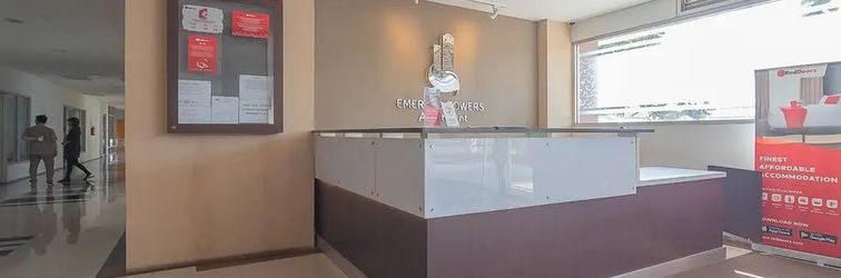 Lobby RedDoorz Apartment @ Emerald Towers Bandung