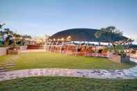 Bar, Cafe and Lounge FOX Hotel Jimbaran Beach