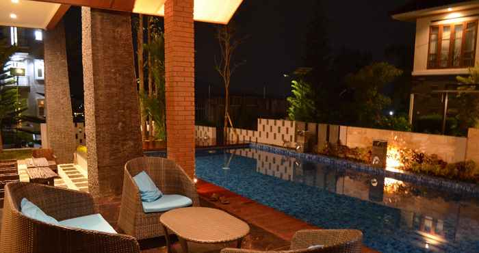 Swimming Pool Villa Agro Kusuma Pinus Kavling R7