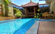 Swimming Pool 2 Villa Cemara