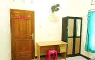 Bedroom 7 Affordable Room at Wisma Ketapang Hostel Cilacap