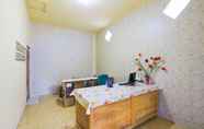 Lobi 7 SPOT ON 2497 Pesona Guest House