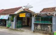 Bangunan 4 SPOT ON 2497 Pesona Guest House