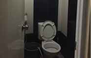 Toilet Kamar 7 The Suites Metro Bandung By Syaeful