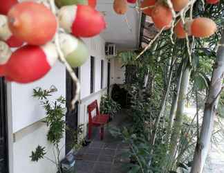 Exterior 2 Simple Room at Puri Classic