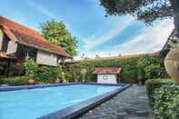 Swimming Pool Delta Homestay