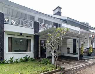 Exterior 2 Jason Villa Lembang