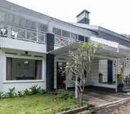 Exterior 3 Jason Villa Lembang