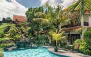 Swimming Pool 2 Duta Garden Hotel