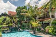 Swimming Pool Duta Garden Hotel