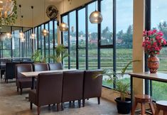Restaurant 2 Oemah Djari Hotel Syariah