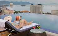 Hồ bơi 3 Sao Viet Hotel Nha Trang