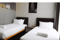 Kamar Tidur The Riverbank Hotel