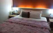 Bilik Tidur 3 Cozy Room at Solo Paragon Apartement (RY)