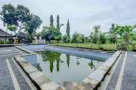 Swimming Pool OYO 1762 Hotel Astiti Graha Tanah Lot