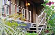 Exterior 3 Larosa Homestay Banyuwangi