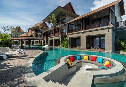 Swimming Pool Sense Canggu Beach Hotel