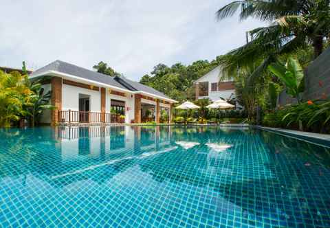 Hồ bơi Nadine Phu Quoc Resort 