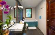 Phòng tắm bên trong 7 Nadine Phu Quoc Resort 