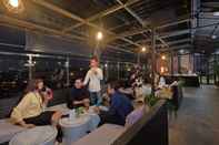 Quầy bar, cafe và phòng lounge Horison Inn Alaska Simpang Lima Semarang