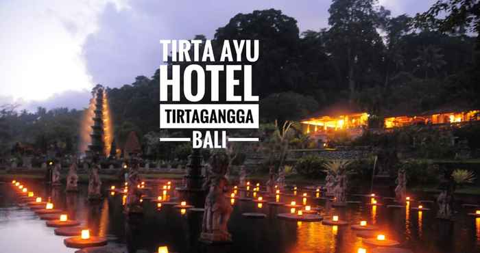 ภายนอกอาคาร Tirta Ayu Hotel and Restaurant