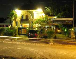 Exterior 2 Balai Melayu Hotel