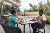 Bar, Kafe, dan Lounge Quins Style Resort Belitung 