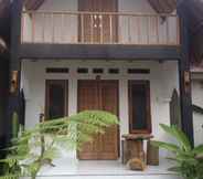 Exterior 5 Bale Bangket Homestay