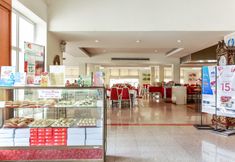 レストラン 4 Collection O VResotel