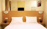 Bedroom 6 C Hotel Cirebon