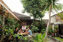 Omah Konco Yogyakarta, SGD 32