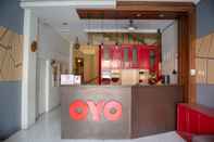 Lobby OYO 1111 Pasar Baru Inn